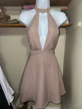 Missguided Halter Neck Sleeveless A-Line Dress in Blush